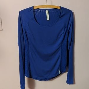 Long-sleeve UA Heat Gear running shirt